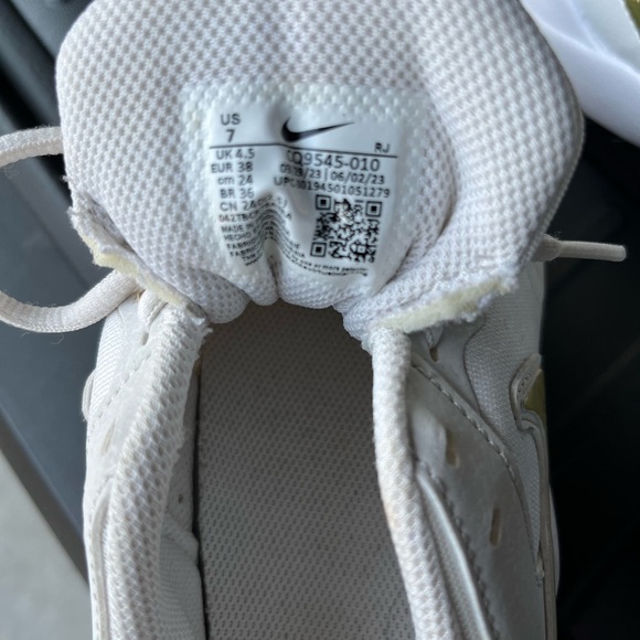 Nike Legend Essentials White and Gold Sneakers Women’s 7 - Picture 3 of 9